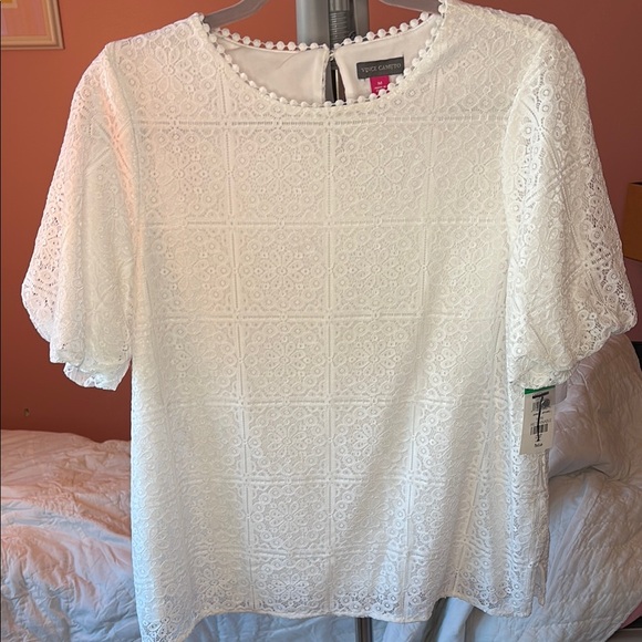 Vince Camuto Tops - Vince Camuto White Lace Blouse M 👀